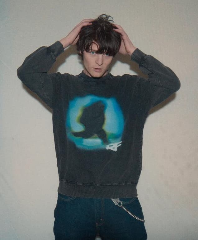 Louis Hiller jumper model shot