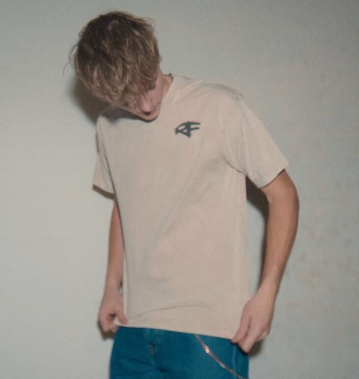 Jonte Hillier RF logo tshirt modeling shot